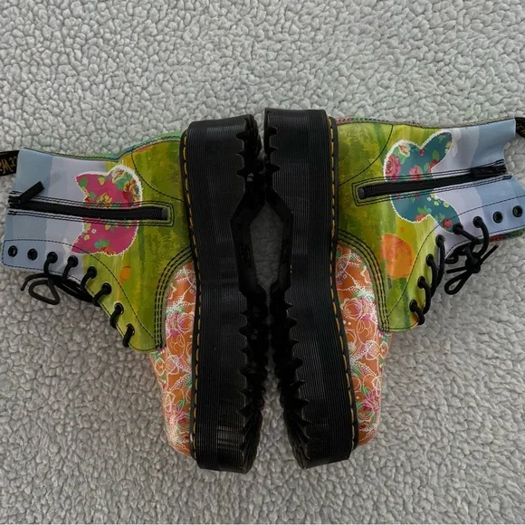 Dr. Martens Jadon Daze Boots. US Women’s Sz 9.  Excellent Condition. No Box. - Picture 9 of 16